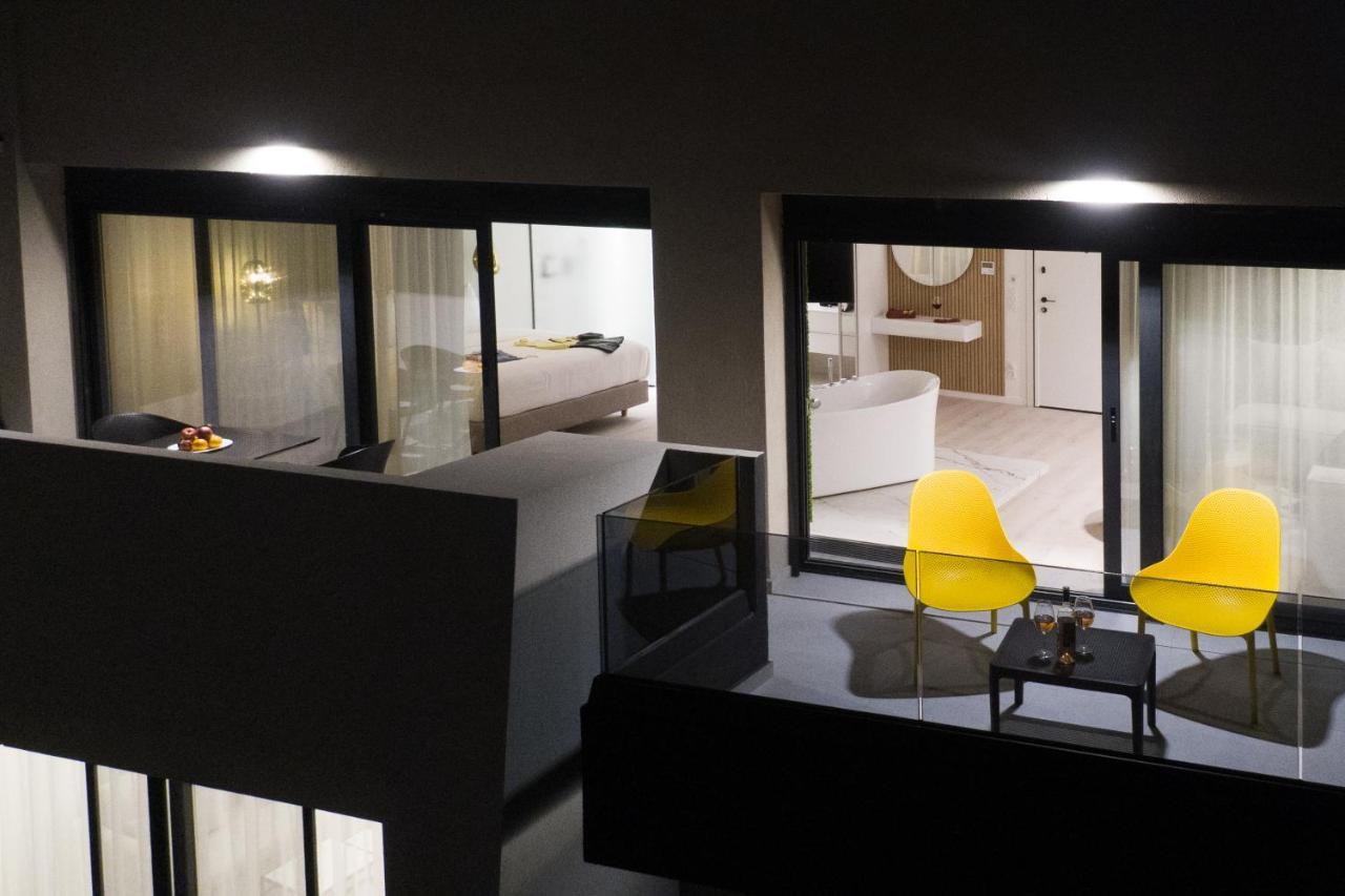 Incanto Boutique Suites - Mets Athena Bagian luar foto